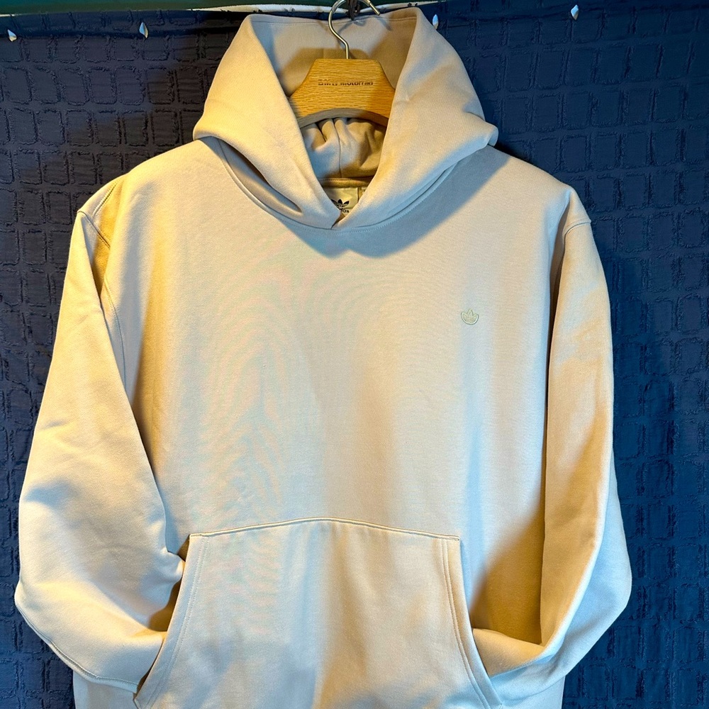 NWT! Adidas Men XL Pullover C Hoodie Beige IM2118 Sweatshirt Originals.